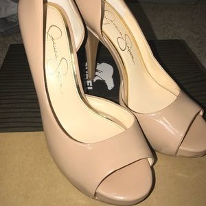 Jessica Simpson nude heels